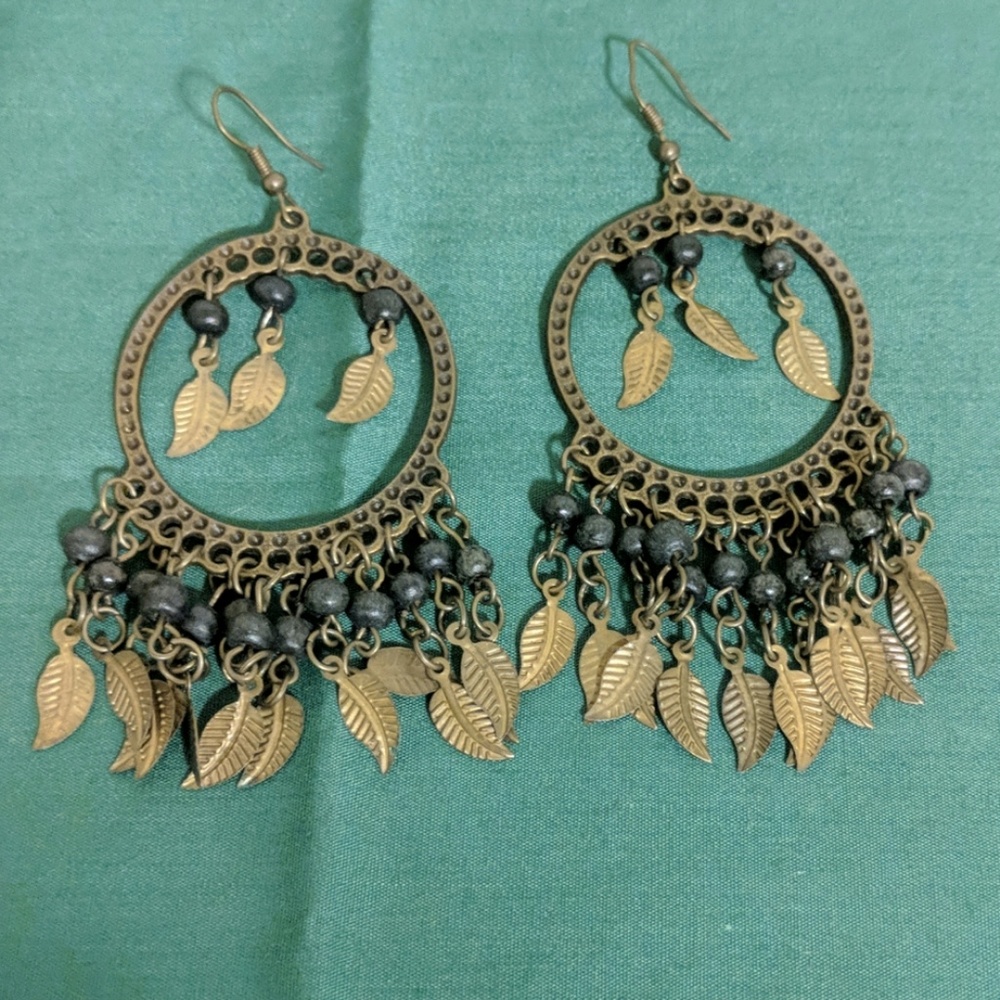 Jewelry - Picture 6 of 8